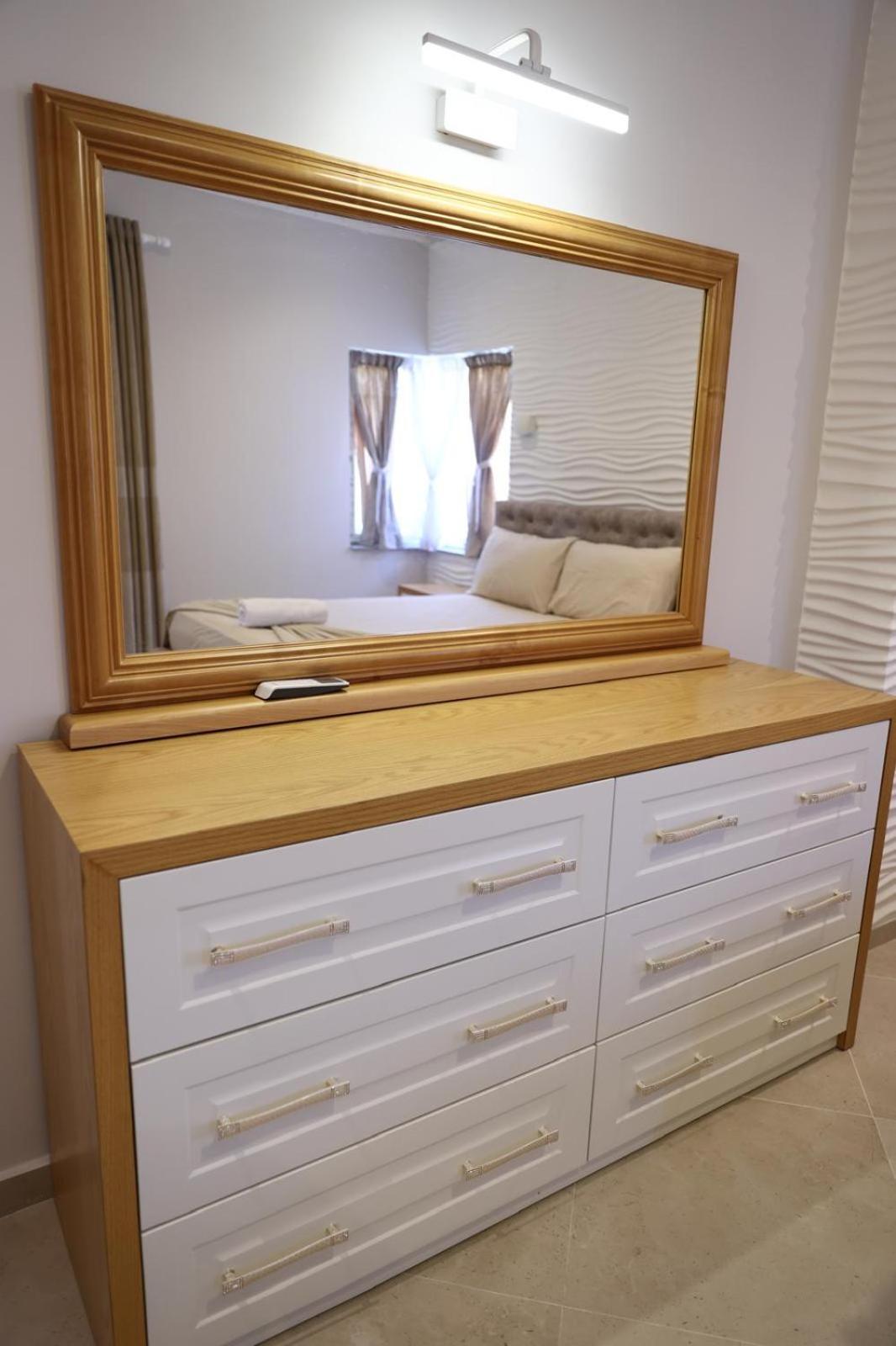 Luxury 2 Km From The Sea